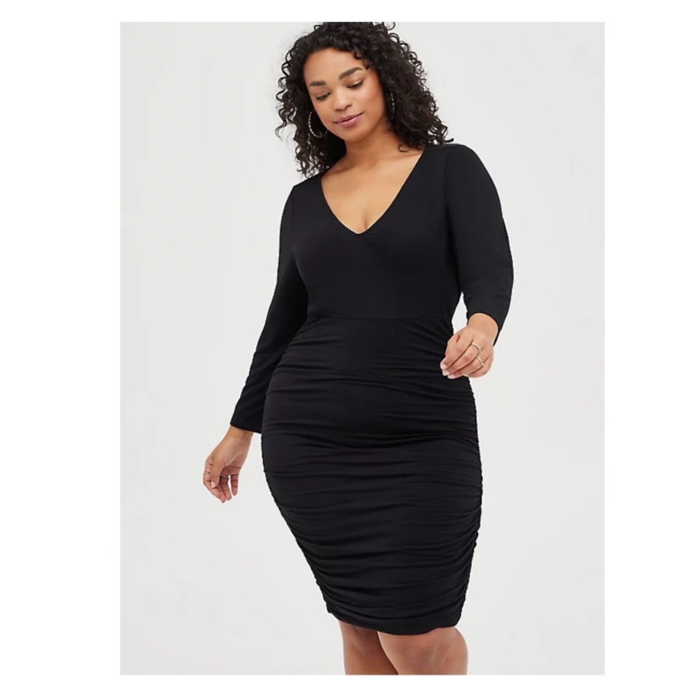 NWT Torrid BODYCON MIDI DRESS